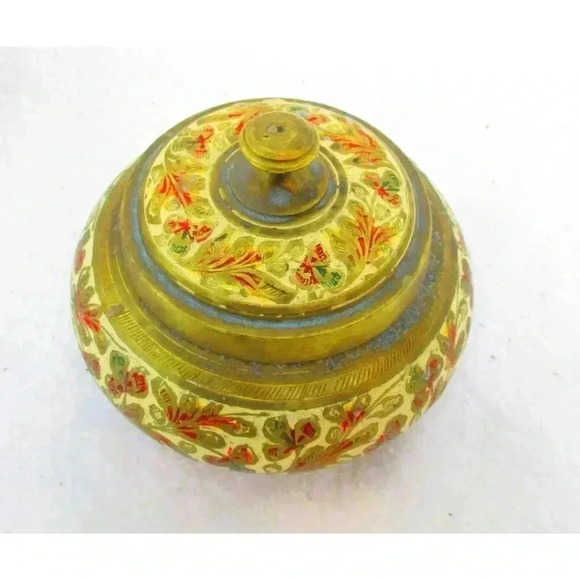 Enameled brass jar with lid, etched painted‎ India Trinket keepsake colorful red - Picture 2 of 7